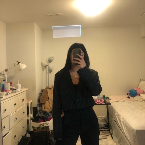 Motel cropped padded shoulder pinstripes blazer - Picture 2 of 3